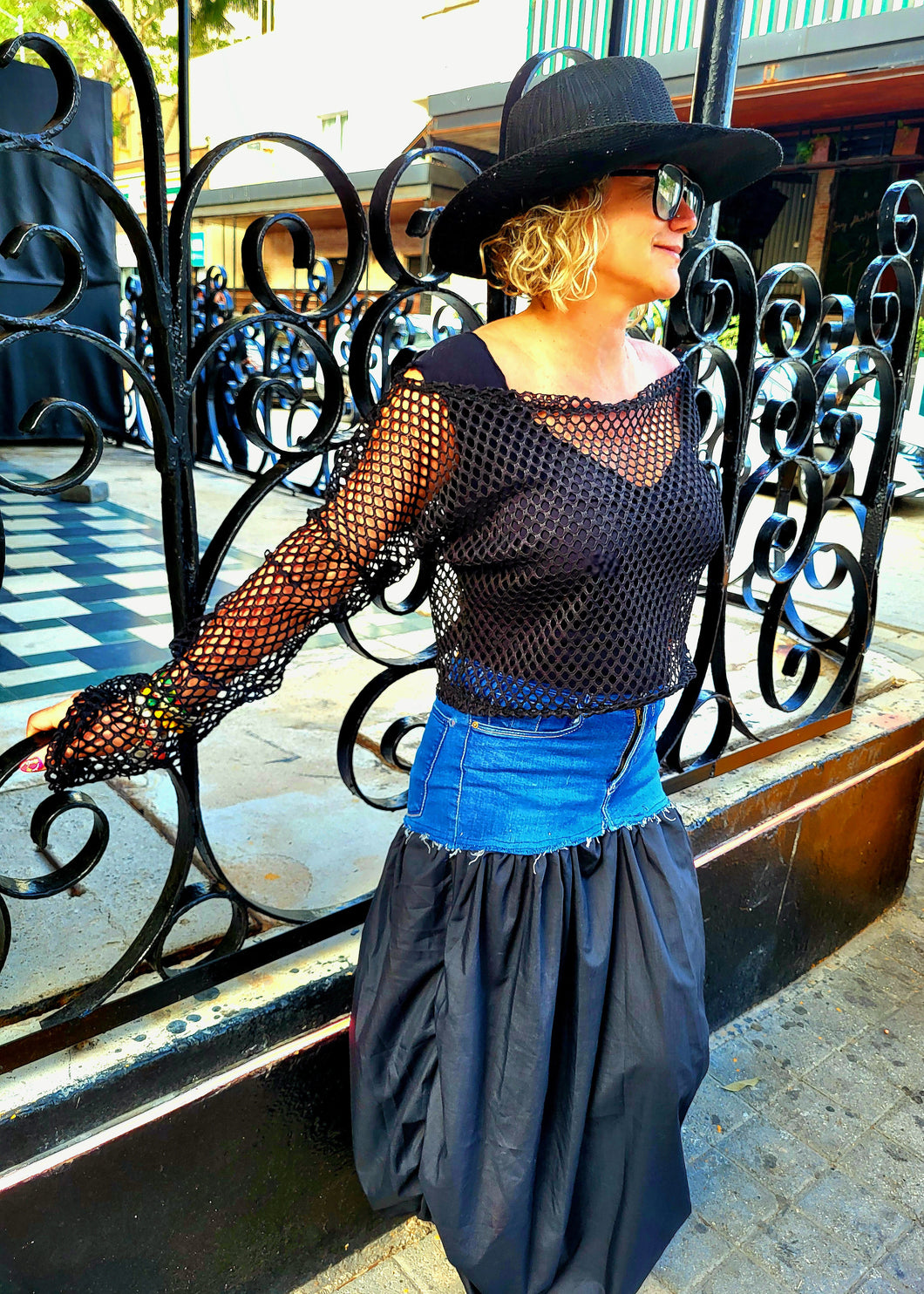Jeans recyclé 55$        Chandail maille noir 35$