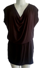 Charger l&#39;image dans la galerie, Robe noire drapée 55$
