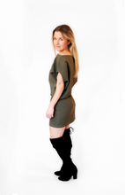Upload image to gallery, Robe manches courtes olive 90.00$

